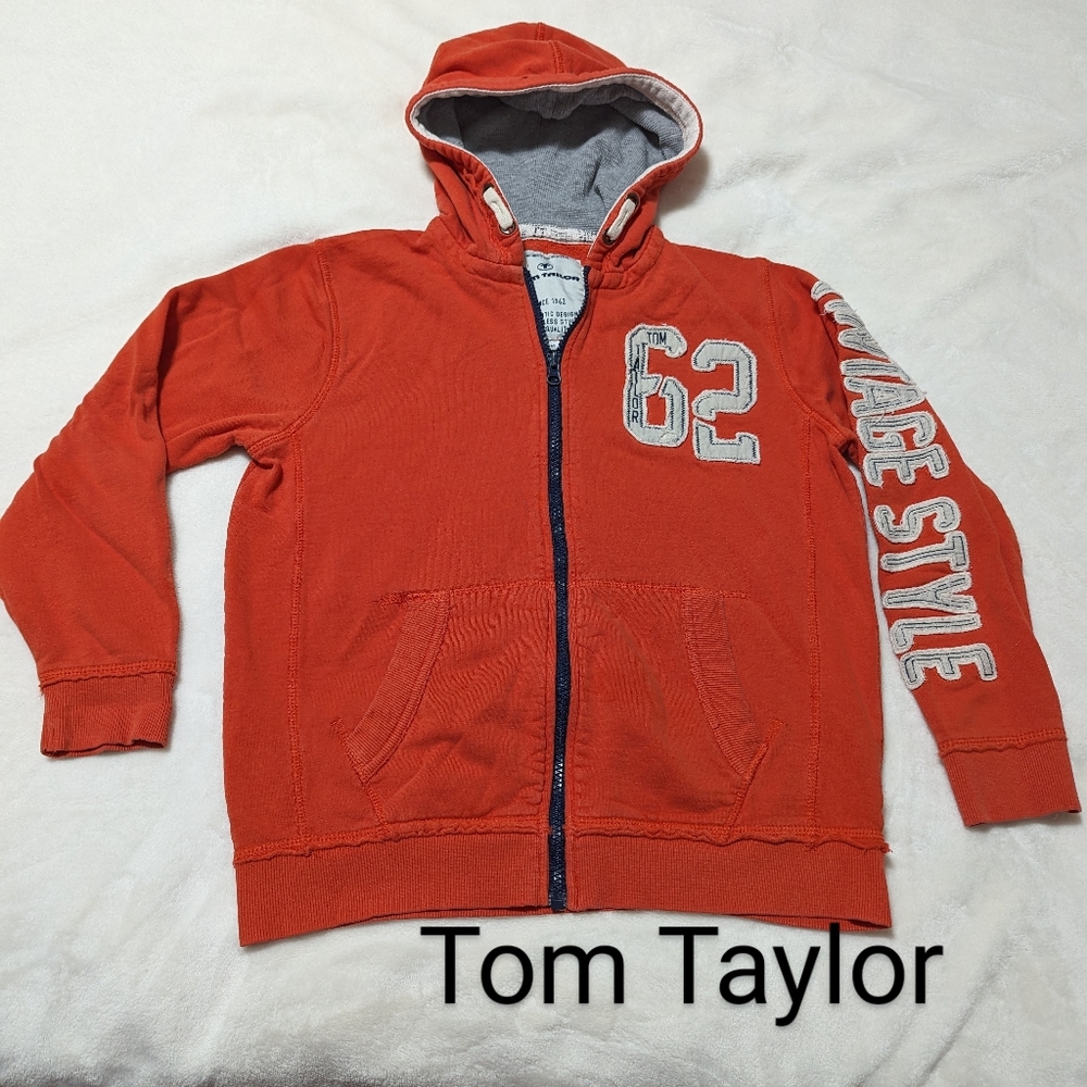 Tom Taylor youth Hoodie. Orange. Size Medium.